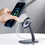 UGREEN-Desk-Adjustable-and-Foldable-Aluminum-MagSafe-Charging-Stand-40290